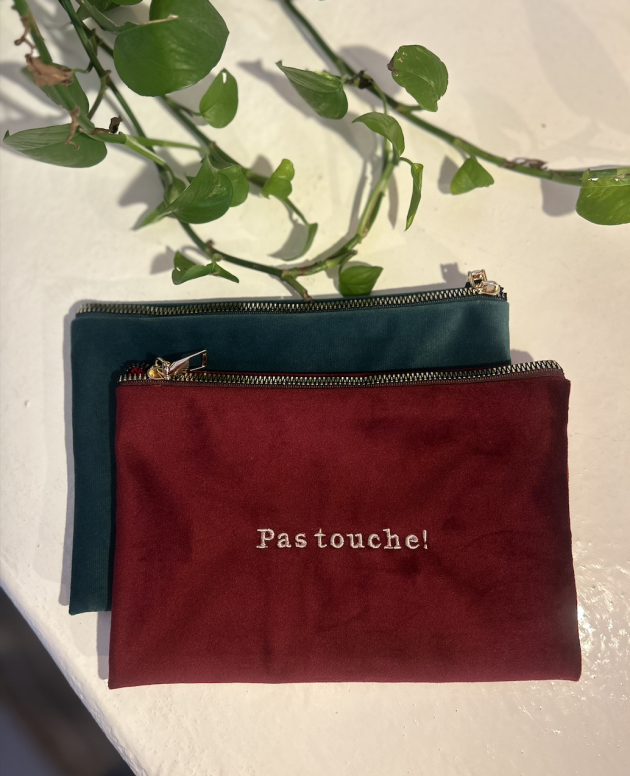 Pas Touche!-Pouch